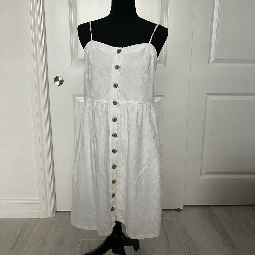 Target Universal Threads White Dress
